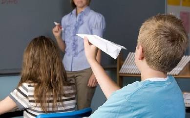 警惕心理因素所引发的儿童多动症